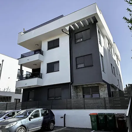 2 Bed, 1 Bath Apartman