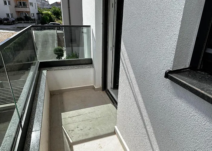 Brand New 2 Bed, 1 Bath Apartamento Zadar