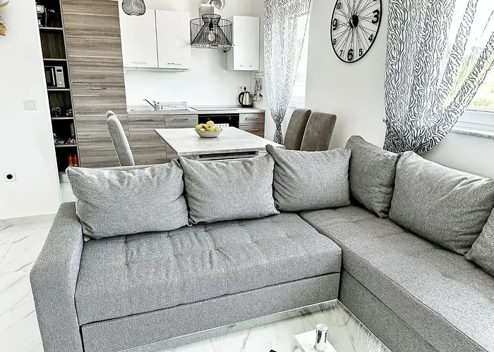 شقة Brand New 2 Bed, 1 Bath